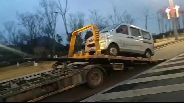 日喀則仁布道路救援服務(wù) 專業(yè)拖車、脫困、搭電、補(bǔ)胎換胎，守護(hù)您的每一次出行